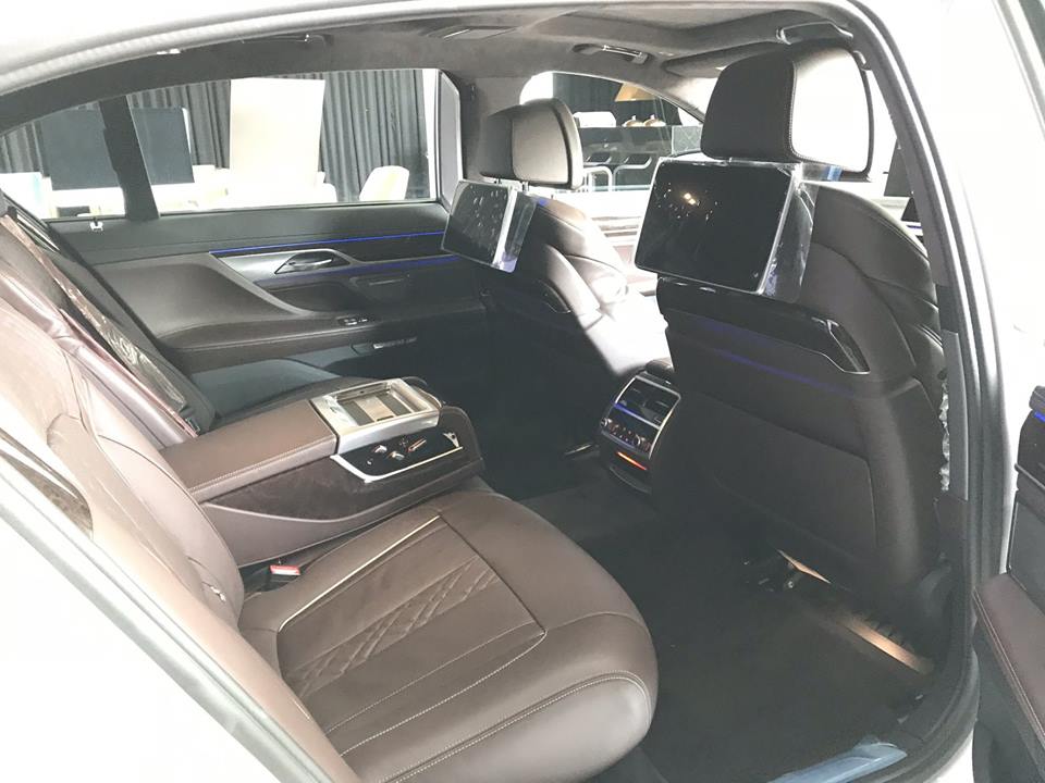 BMW - 740 LI 740li pure excellence สีขาว